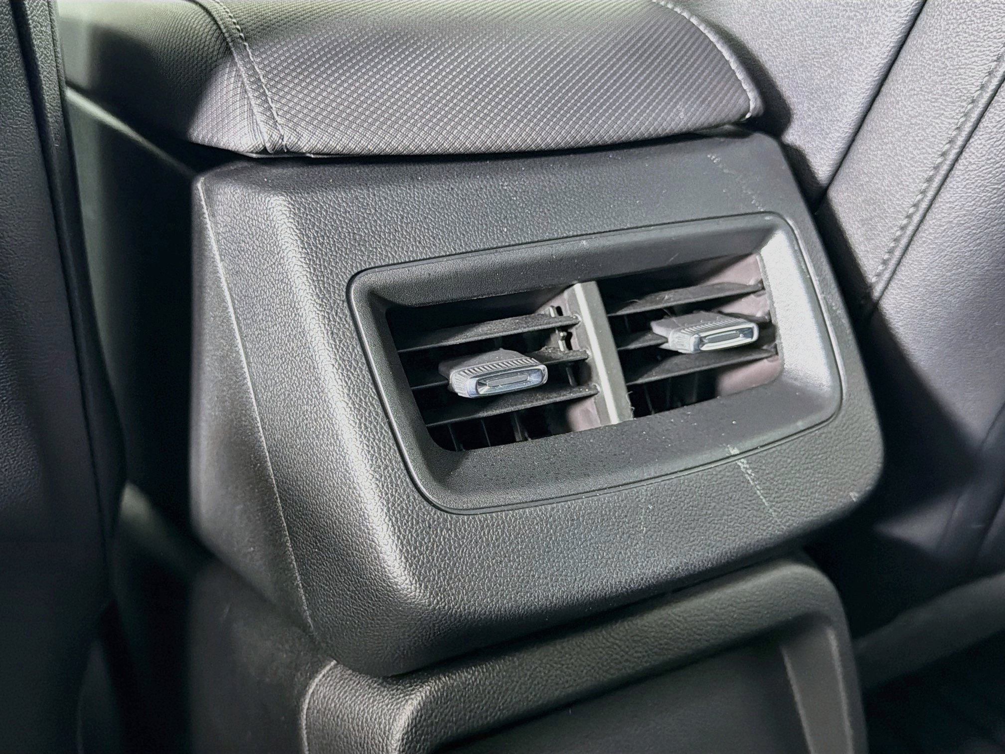 Used 2026 Chevrolet Equinox EV RS FWD image 27