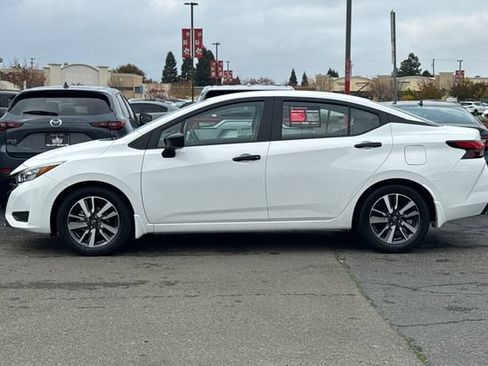 Used 2025 Nissan Versa S w/ S Plus Package image 7