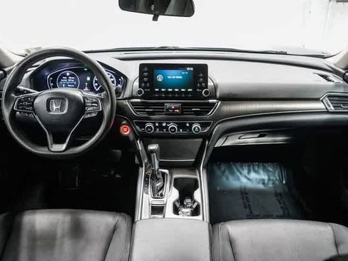 Used 2019 Honda Accord LX image 12