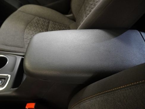 Used 2023 Chevrolet Equinox LT FWD image 23