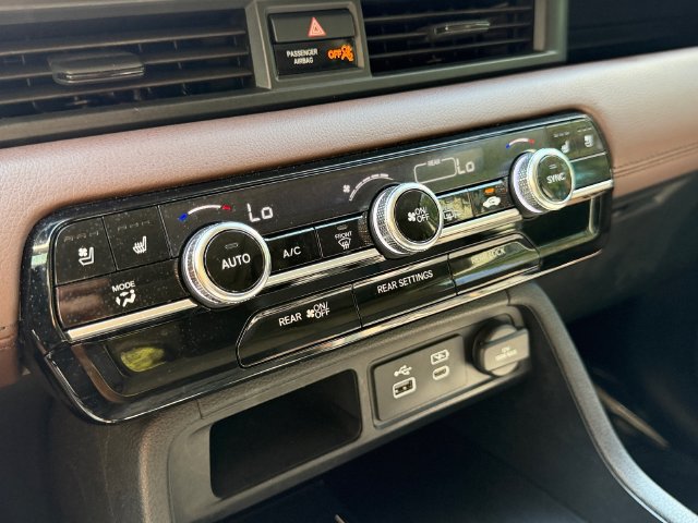 Used 2024 Honda Pilot Elite image 28