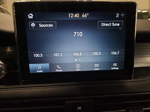 Used 2021 Lincoln Corsair AWD w/ Premium Package image 25