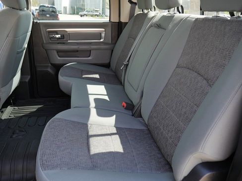 Used 2016 RAM 1500 SLT AWD/4WD image 16