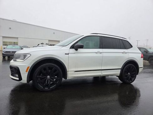 Used 2020 Volkswagen Tiguan SEL image 1