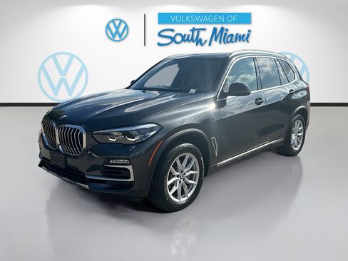 Used 2020 BMW X5 xDrive40i w/ Premium Package AWD/4WD image 3