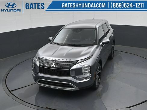 Used 2023 Mitsubishi Outlander SE FWD image 53