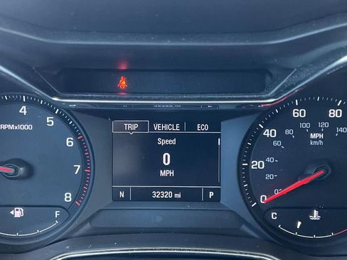 Used 2023 Chevrolet TrailBlazer LT FWD image 16