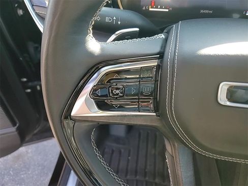 Used 2023 Jeep Grand Cherokee L Overland w/ Advanced Protech Group III image 13