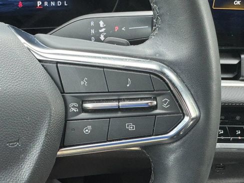 Used 2025 Chevrolet Equinox LT w/ Convenience Package II FWD image 25
