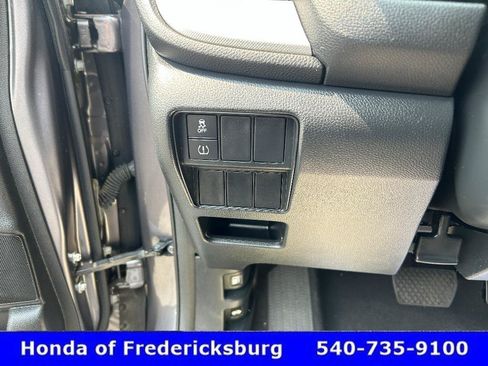 Certified 2017 Honda CR-V LX image 24