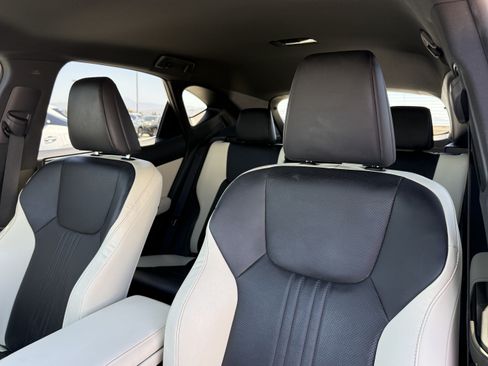Certified 2024 Lexus NX 250 FWD w/ Towing Package (2000 Lbs) image 20