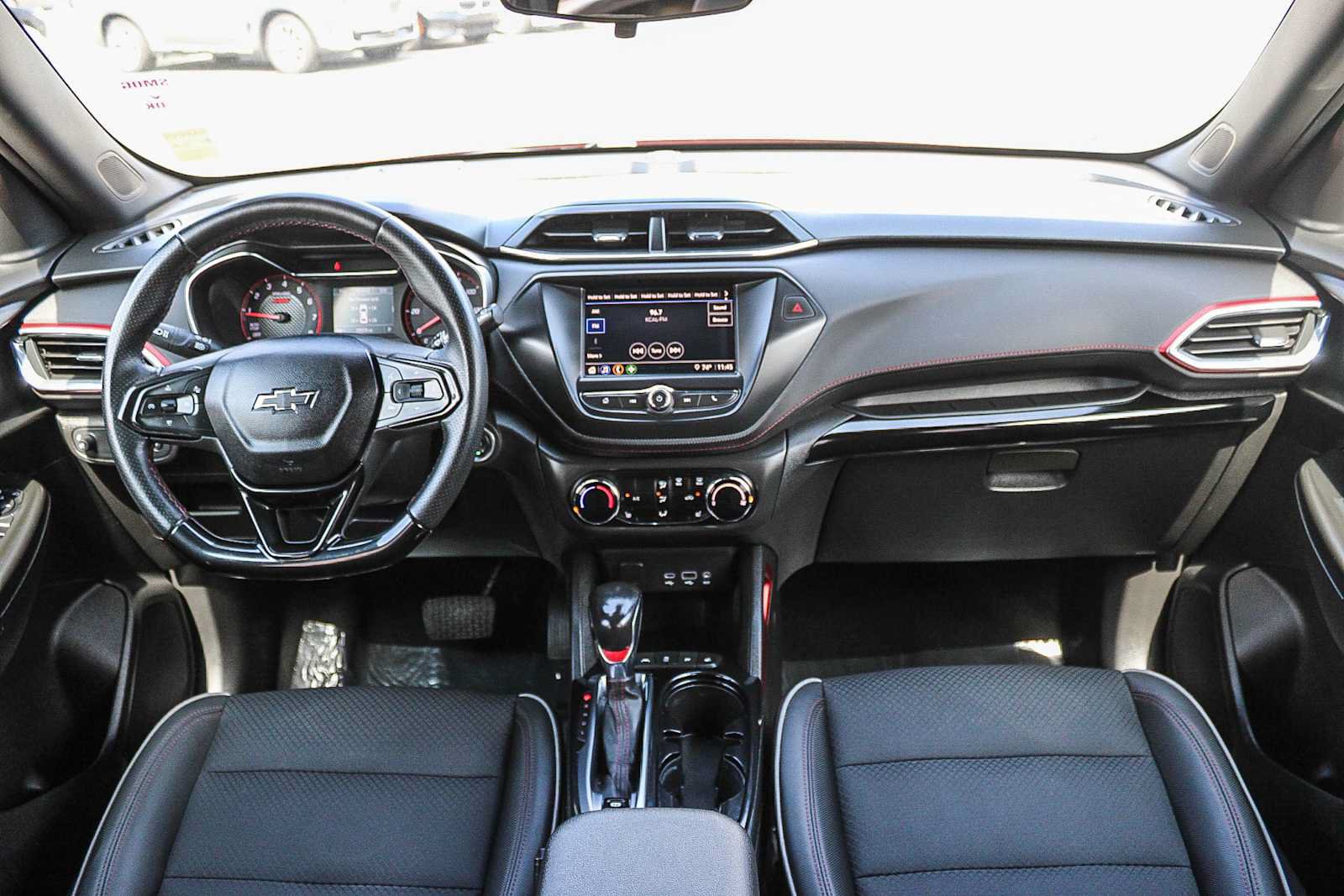 Used 2021 Chevrolet TrailBlazer RS FWD image 12