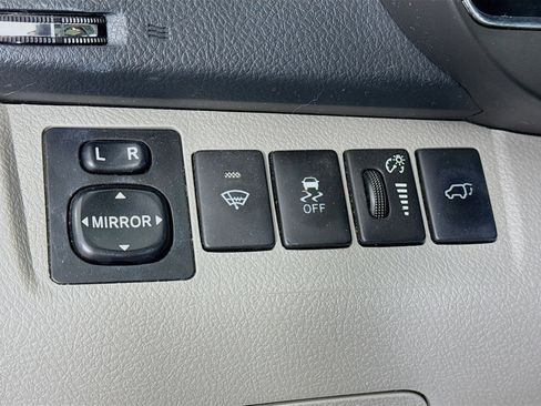Used 2013 Toyota Highlander Limited AWD/4WD image 10