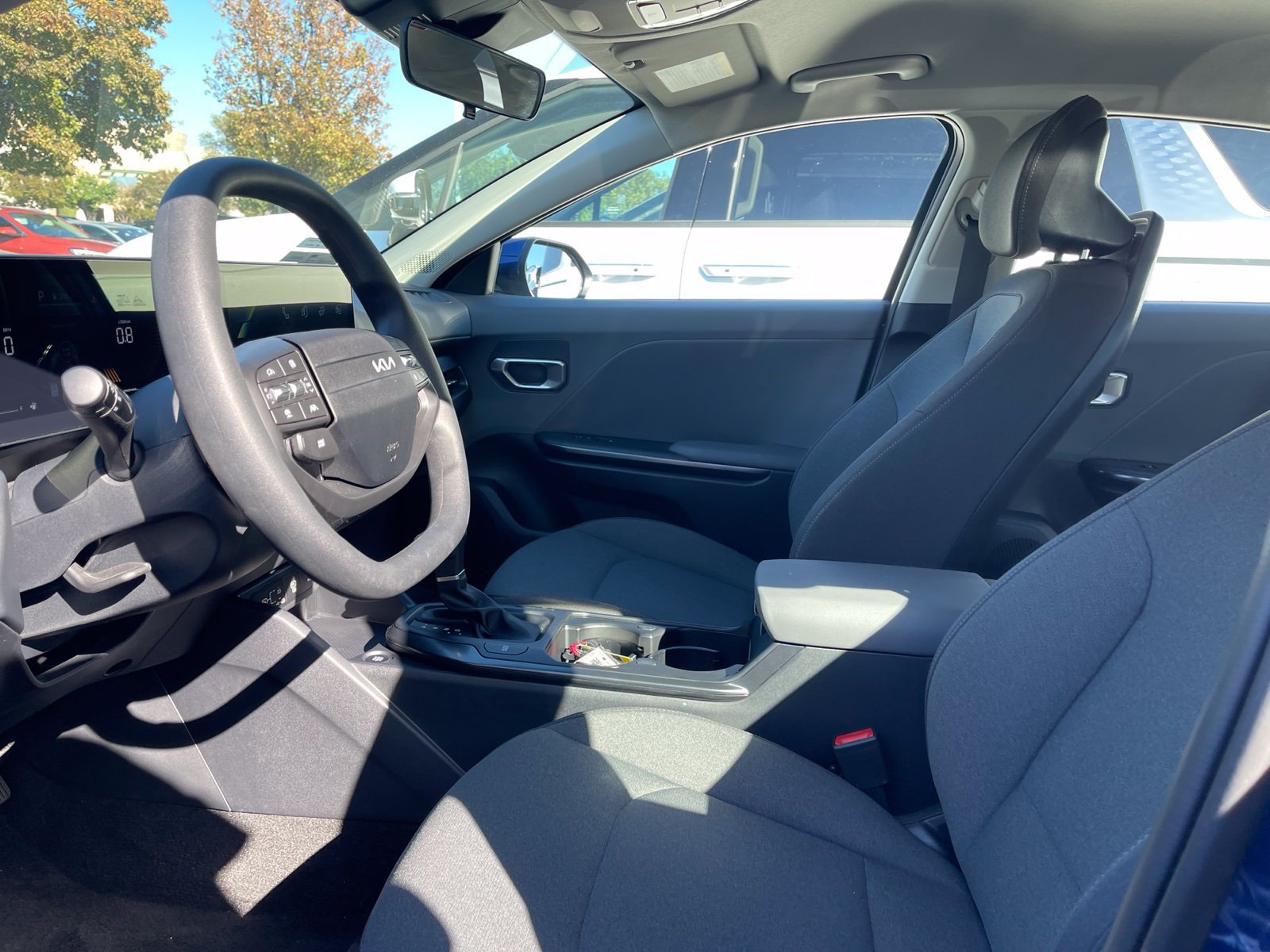 Used 2025 Kia K4 FWD image 5