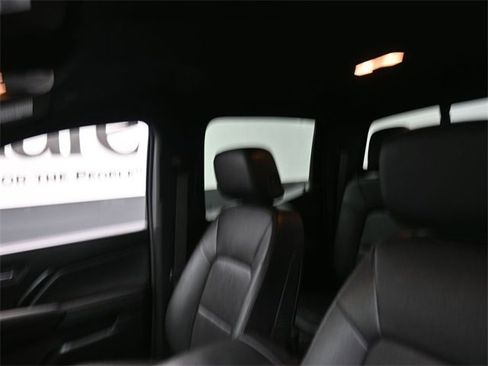 Used 2023 Chevrolet Colorado LT w/ LT Convenience Package III image 17