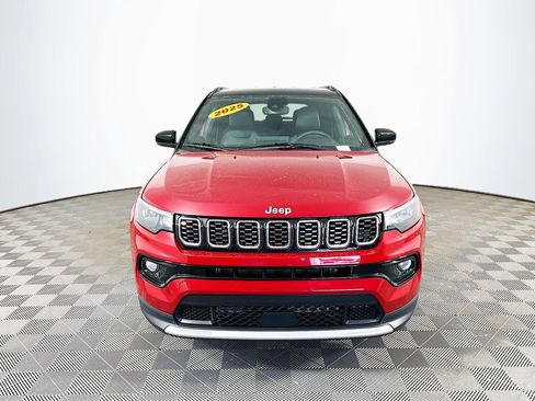 Certified 2025 Jeep Compass Limited AWD/4WD image 4