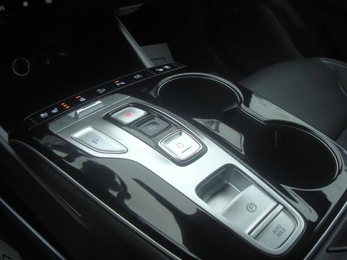 Used 2024 Hyundai Tucson Limited image 23