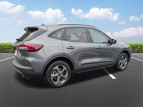 Used 2025 Ford Escape ST-Line image 4