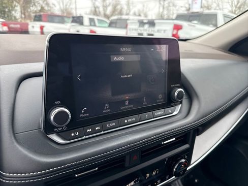 Certified 2023 Nissan Rogue SV w/ SV Premium B Package image 34