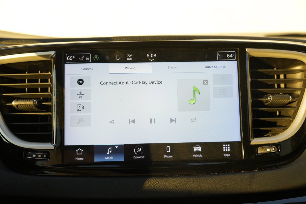 Used 2023 Chrysler Pacifica Touring-L FWD image 45