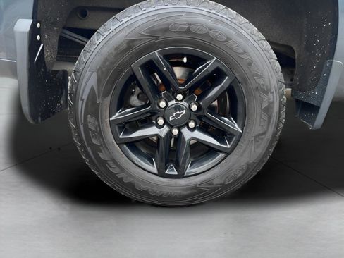 Used 2021 Chevrolet Silverado 1500 LT Trail Boss w/ Convenience Package II image 15