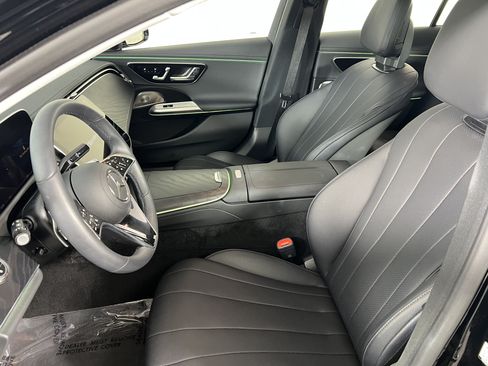 Used 2026 Mercedes-Benz E 350 4MATIC Sedan image 4