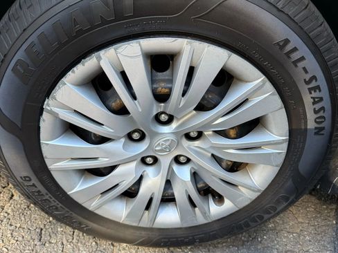 Used 2012 Toyota Camry LE image 25