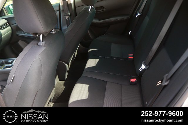 Used 2024 Nissan Sentra SV FWD image 12