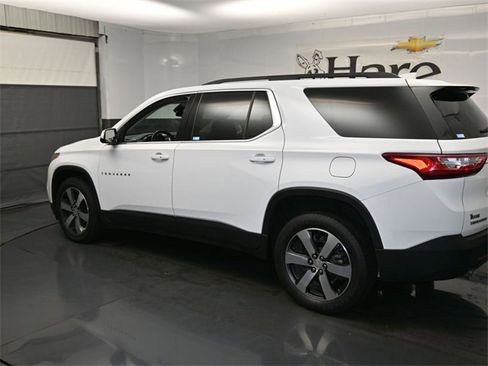 Used 2020 Chevrolet Traverse LT w/ LT Premium Package image 37