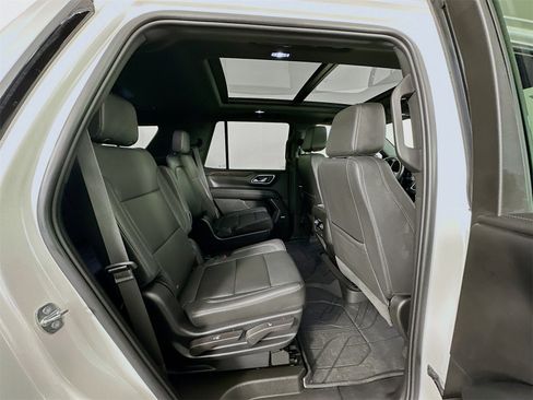 Used 2022 Chevrolet Tahoe LT w/ LT Signature Plus Package image 30