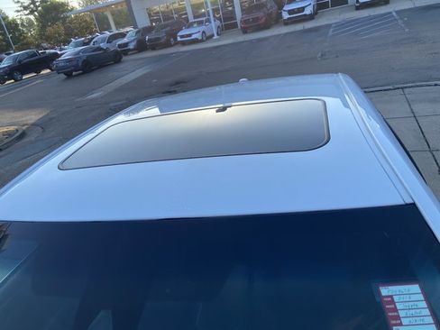 Used 2018 Toyota Avalon Touring w/ All Weather Liner Package FWD image 27