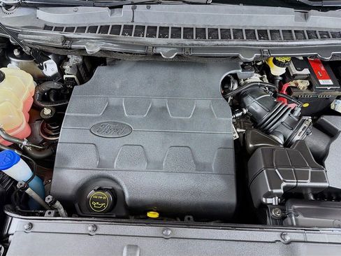 Used 2017 Ford Edge Titanium w/ Equipment Group 301A image 18