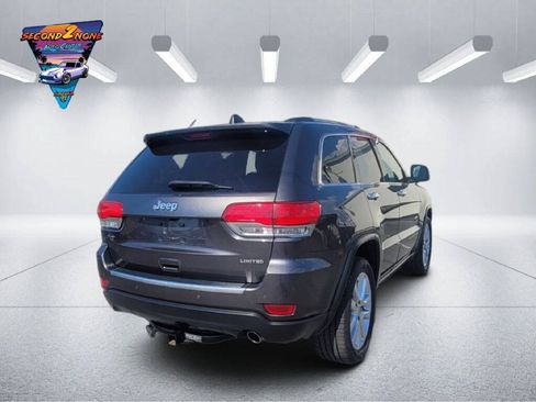 Used 2017 Jeep Grand Cherokee Limited RWD image 3
