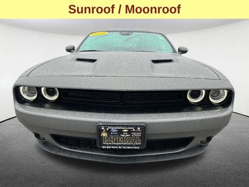 Used 2023 Dodge Challenger SXT w/ Blacktop Package image 4