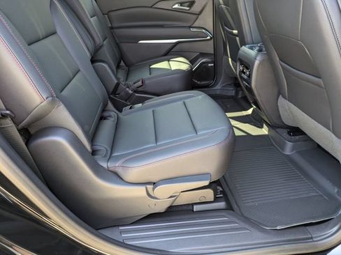 New 2026 Chevrolet Traverse Z71 w/ Enhanced Driving Package AWD/4WD image 36
