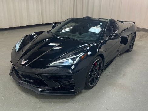 Used 2021 Chevrolet Corvette Stingray Premium Conv w/ Z51 Performance Package RWD image 19