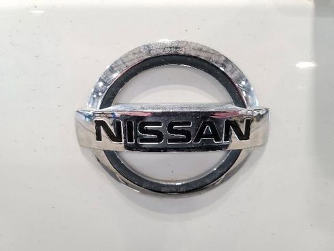 Used 2015 Nissan Armada Platinum w/ 2nd Row Captain Seat Package AWD/4WD image 9