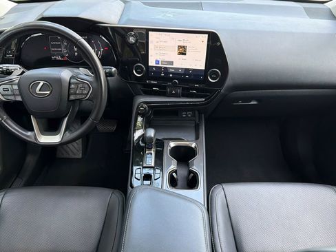 Used 2024 Lexus NX 350 AWD image 17