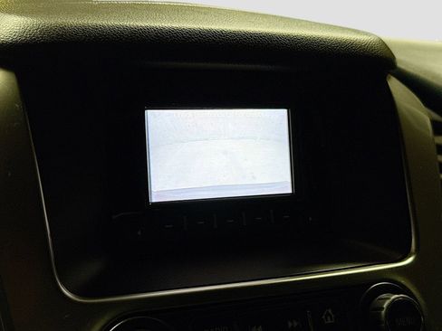 Used 2015 Chevrolet Tahoe 2WD image 17