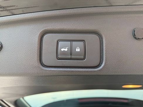 Certified 2024 Nissan Pathfinder SL AWD/4WD image 30