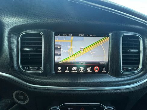 Used 2015 Dodge Charger SXT image 21