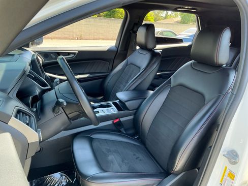 Used 2022 Ford Edge ST-Line image 18