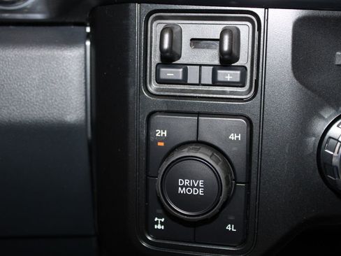 New 2026 Ford F250 Lariat w/ Black Appearance Package image 59