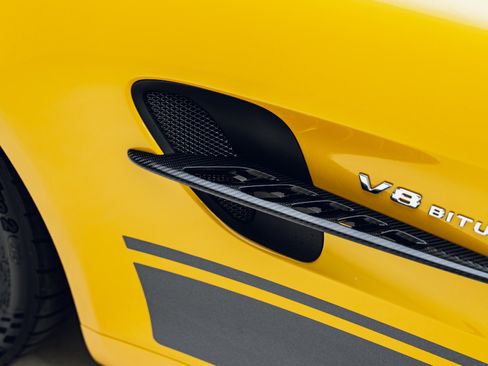 Used 2020 Mercedes-Benz AMG GT R image 26