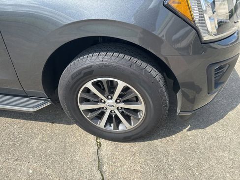 Used 2018 Ford Expedition XLT w/ Equipment Group 202A image 13