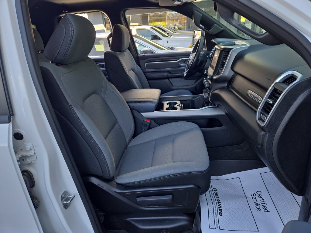 Used 2022 RAM 1500 Big Horn AWD/4WD image 17