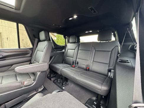 Used 2023 Chevrolet Tahoe LT w/ Luxury Package AWD/4WD image 34