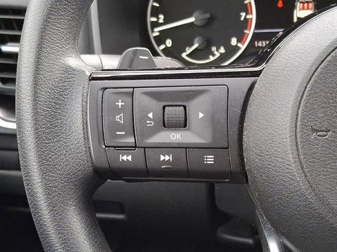 Used 2023 Nissan Rogue SV image 21