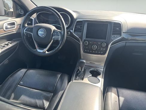 Used 2018 Jeep Grand Cherokee Overland image 19