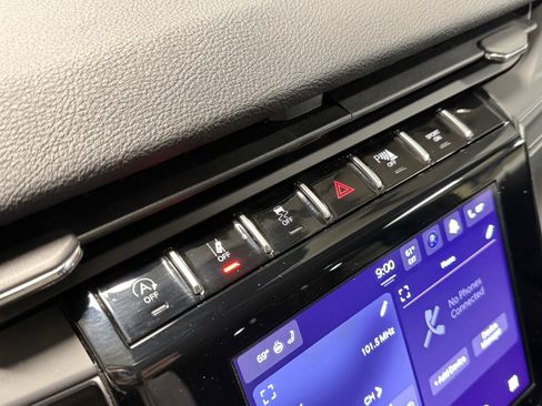 Used 2024 Jeep Grand Cherokee L Altitude image 11